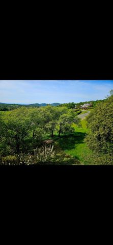 6227 Westview Ct, Auburn, CA 95602