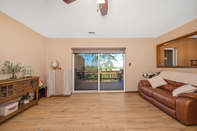 6227 Westview Ct, Auburn, CA 95602