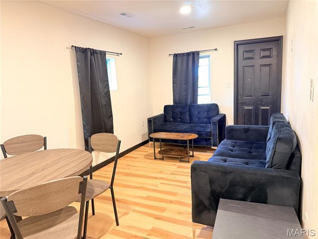 1905 Bond Avenue, East St Louis, IL 62207
