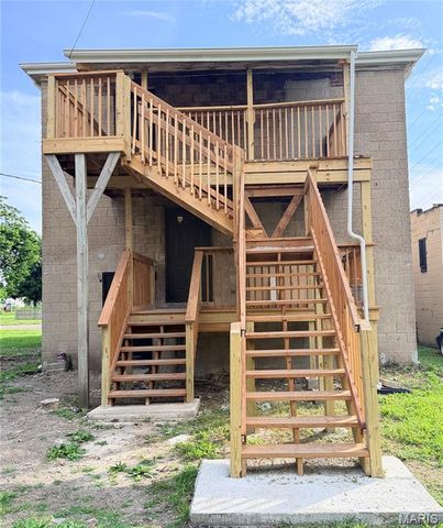 1905 Bond Avenue, East St Louis, IL 62207