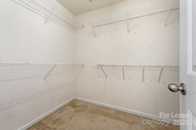 7007 Advocator Lane, Charlotte, NC 28216