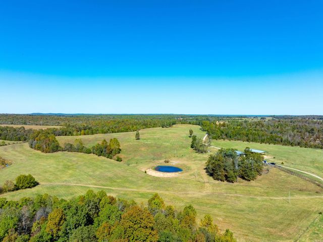 717 Green Valley Ln, Viola, AR 72583