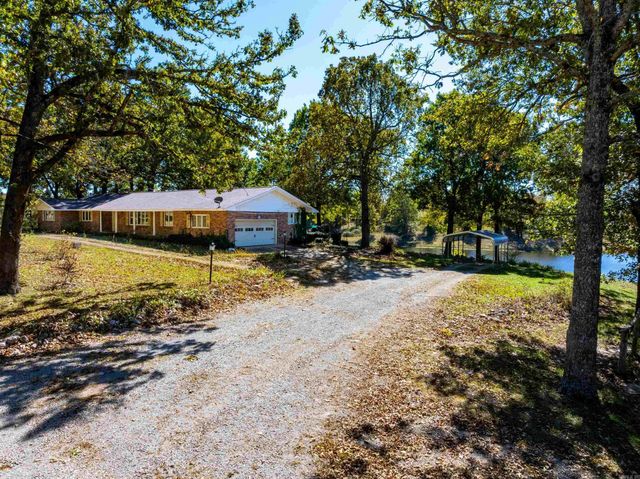 717 Green Valley Ln, Viola, AR 72583