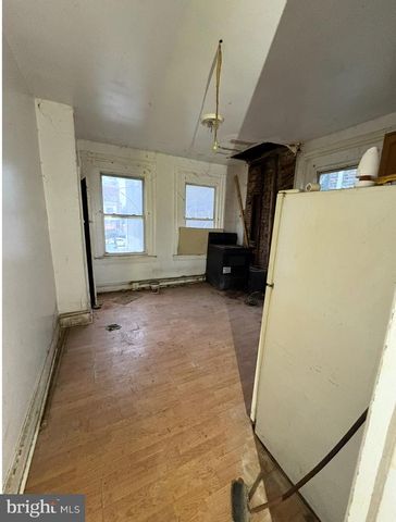 1423 W PACIFIC ST, Philadelphia, PA 19140