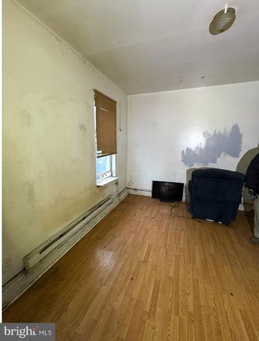 1423 W PACIFIC ST, Philadelphia, PA 19140