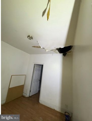 1423 W PACIFIC ST, Philadelphia, PA 19140