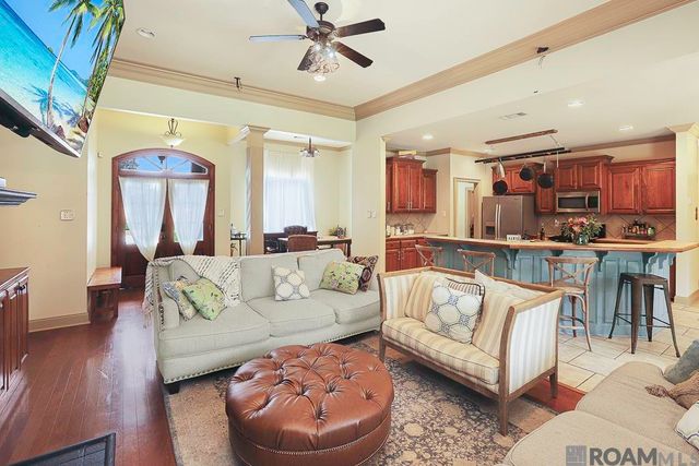39053 Corinne Cir, Prairieville, LA 70769
