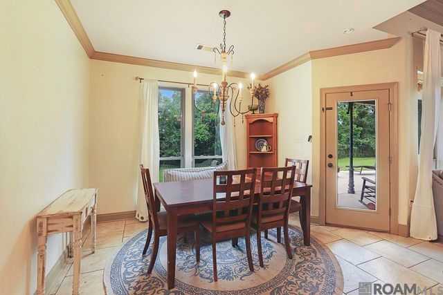 39053 Corinne Cir, Prairieville, LA 70769