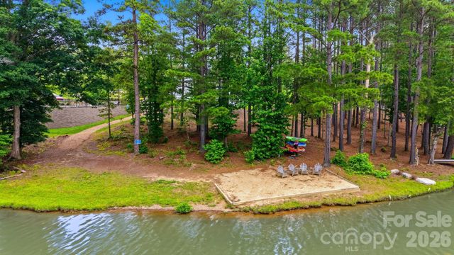 1776 Cove Side Drive, Granite Falls, NC 28630