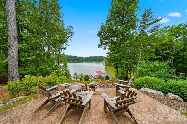 1776 Cove Side Drive, Granite Falls, NC 28630