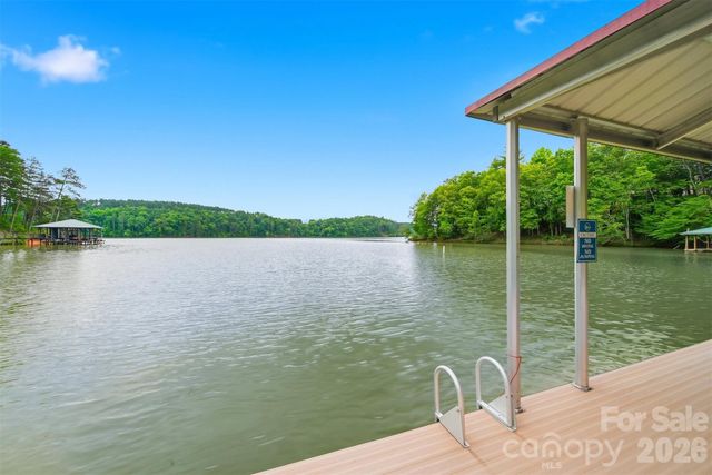 1776 Cove Side Drive, Granite Falls, NC 28630