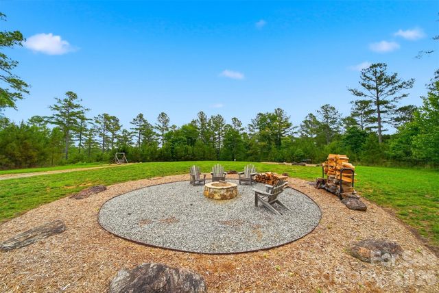 1776 Cove Side Drive, Granite Falls, NC 28630