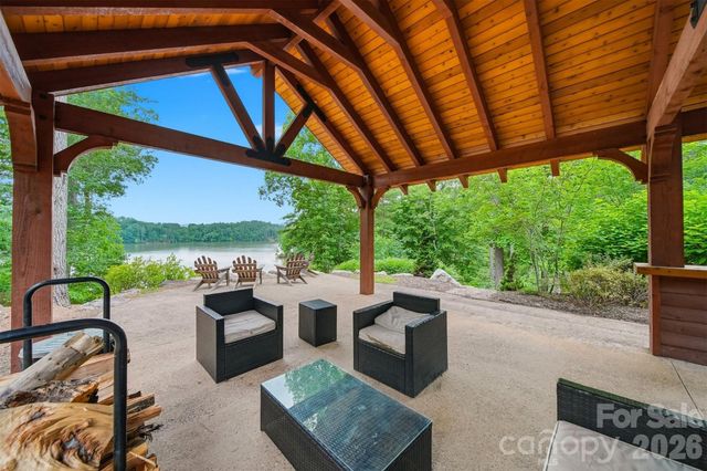 1776 Cove Side Drive, Granite Falls, NC 28630