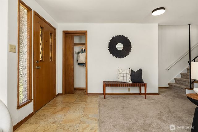10208 23rd Avenue NE, Seattle, WA 98125