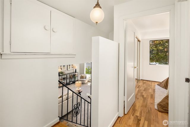 10208 23rd Avenue NE, Seattle, WA 98125