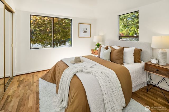 10208 23rd Avenue NE, Seattle, WA 98125