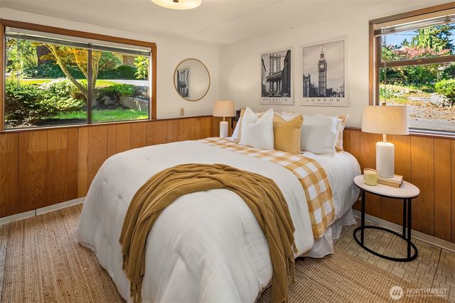 10208 23rd Avenue NE, Seattle, WA 98125