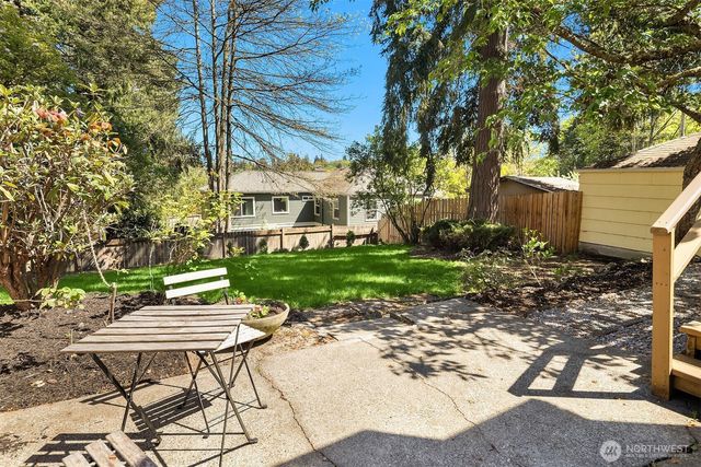 10208 23rd Avenue NE, Seattle, WA 98125