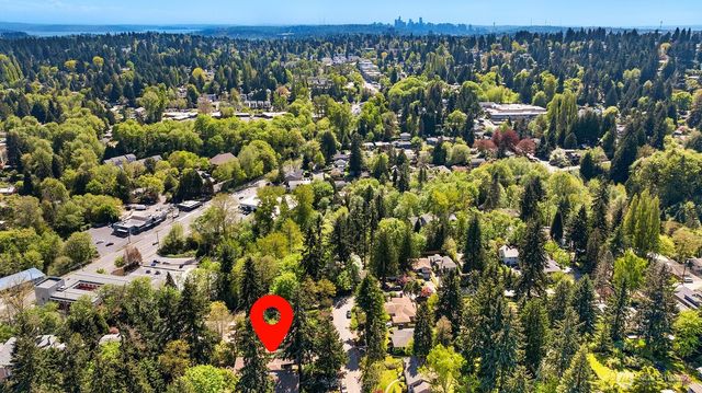 10208 23rd Avenue NE, Seattle, WA 98125