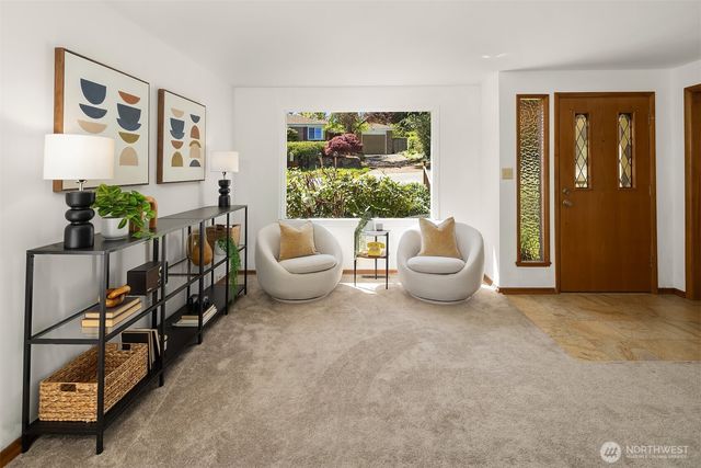 10208 23rd Avenue NE, Seattle, WA 98125