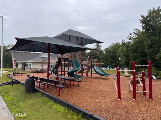 1146 King Eider Way, Winnabow, NC 28479