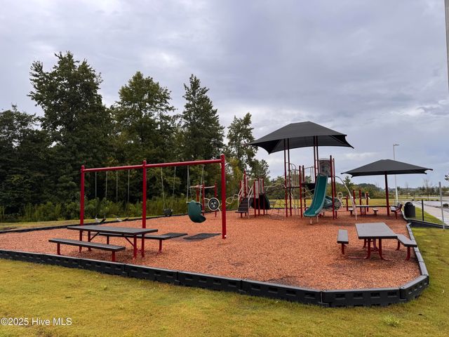 1146 King Eider Way, Winnabow, NC 28479