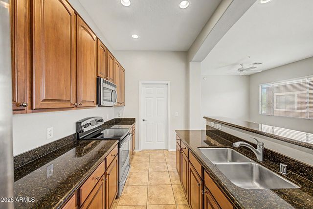 15240 N 142ND Avenue 2039, Surprise, AZ 85379