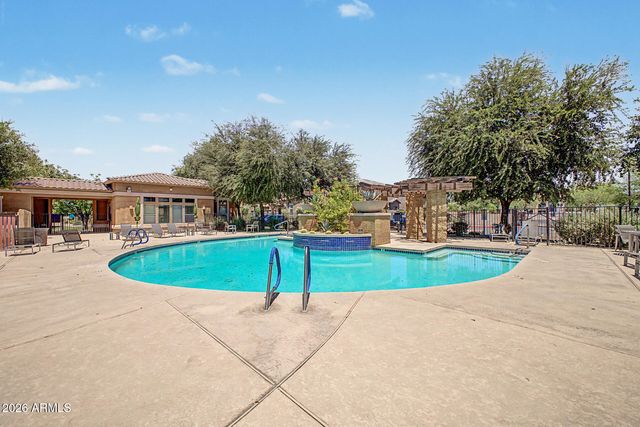 15240 N 142ND Avenue 2039, Surprise, AZ 85379