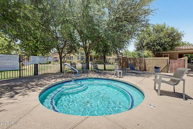 15240 N 142ND Avenue 2039, Surprise, AZ 85379