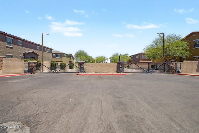 15240 N 142ND Avenue 2039, Surprise, AZ 85379