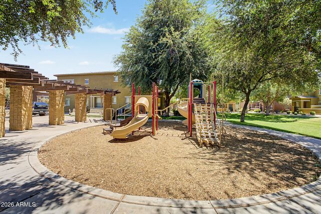 15240 N 142ND Avenue 2039, Surprise, AZ 85379