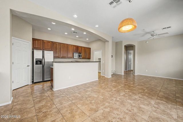 15240 N 142ND Avenue 2039, Surprise, AZ 85379