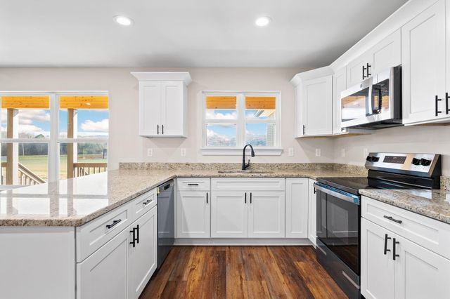 94 Galloway Airport Road, Dunlap, TN 37327