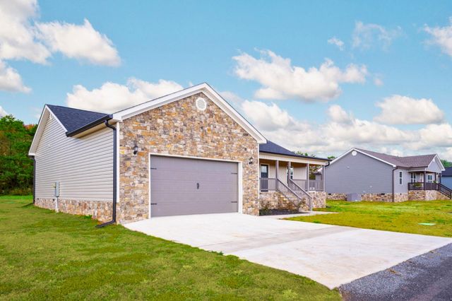 94 Galloway Airport Road, Dunlap, TN 37327