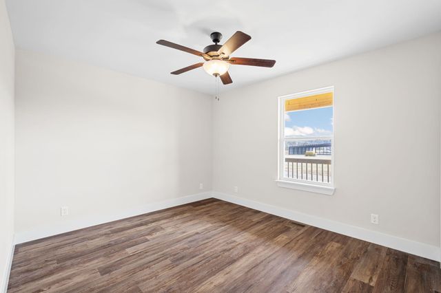 94 Galloway Airport Road, Dunlap, TN 37327