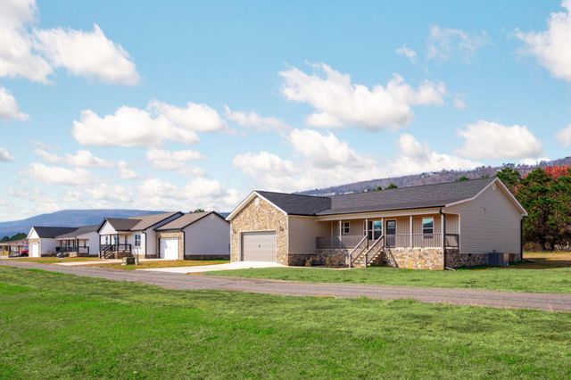 94 Galloway Airport Road, Dunlap, TN 37327