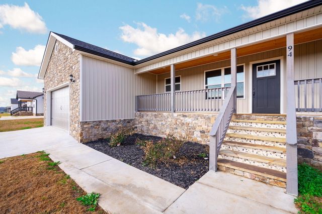 94 Galloway Airport Road, Dunlap, TN 37327