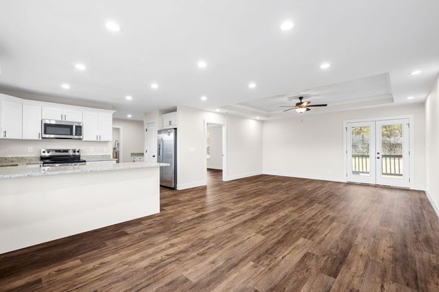 94 Galloway Airport Road, Dunlap, TN 37327