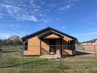 8313 Autumn Lane, Houston, TX 77016