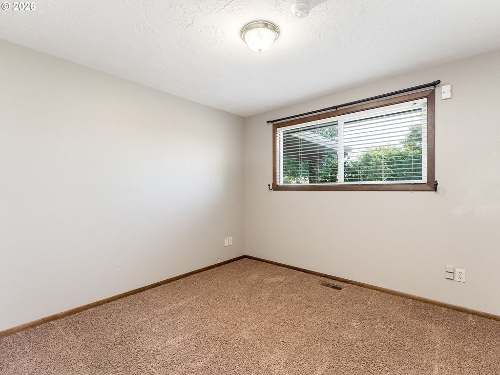 Image 21 of property listing at 2960 HILL Rd, Mc Minnville, OR 97128
