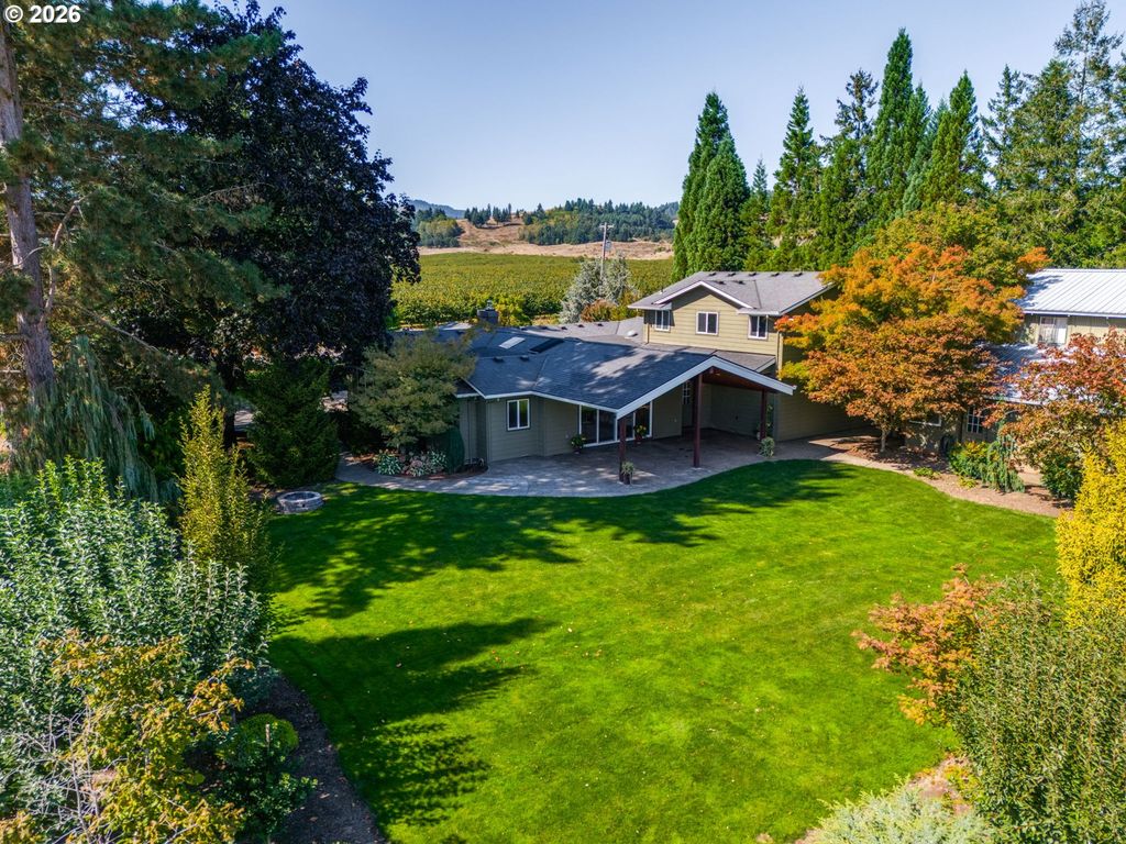 Image 39 of property listing at 2960 HILL Rd, Mc Minnville, OR 97128