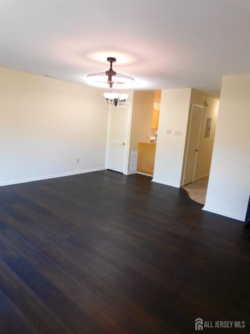 66 Chatham Court, East Windsor, NJ 08520