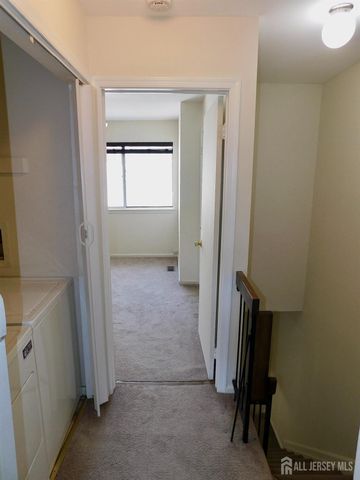 66 Chatham Court, East Windsor, NJ 08520