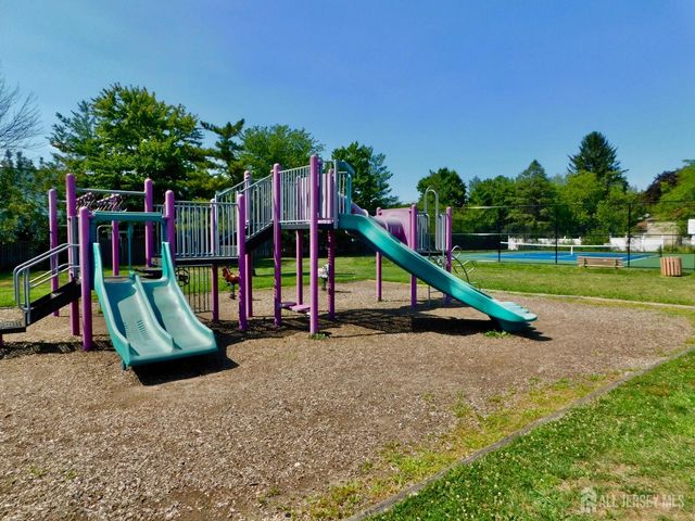 66 Chatham Court, East Windsor, NJ 08520