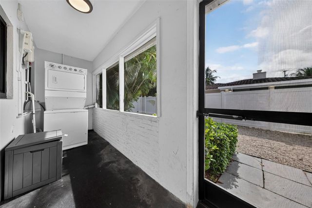 1210 NE 16th Avenue, Fort Lauderdale, FL 33304