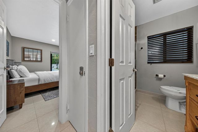 1210 NE 16th Avenue, Fort Lauderdale, FL 33304