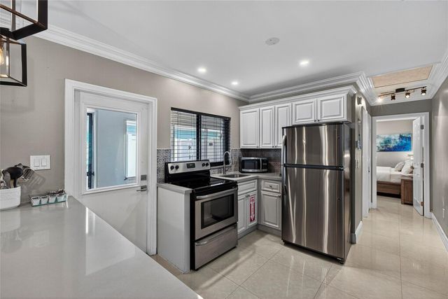 1210 NE 16th Avenue, Fort Lauderdale, FL 33304