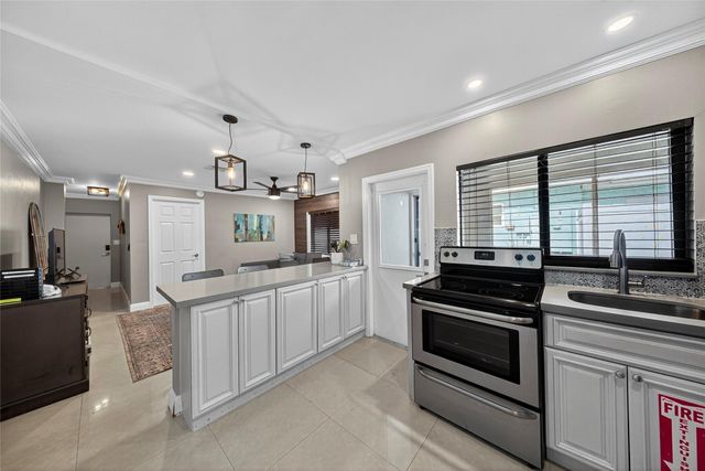 1210 NE 16th Avenue, Fort Lauderdale, FL 33304