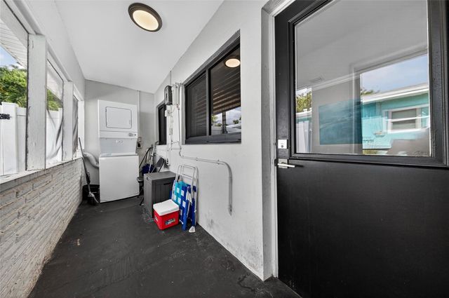 1210 NE 16th Avenue, Fort Lauderdale, FL 33304