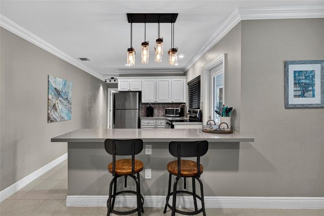 1210 NE 16th Avenue, Fort Lauderdale, FL 33304